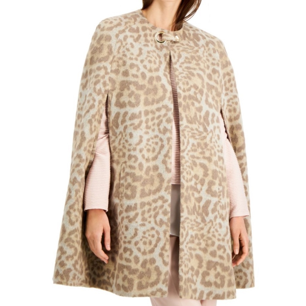 NWT INC International Concepts Cheetah-print Cape Cleo Cheetah SZ S